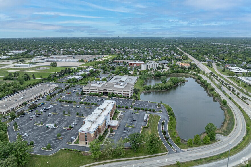 More Photos Of 150 Harvester Dr, Burr Ridge Office For Lease
