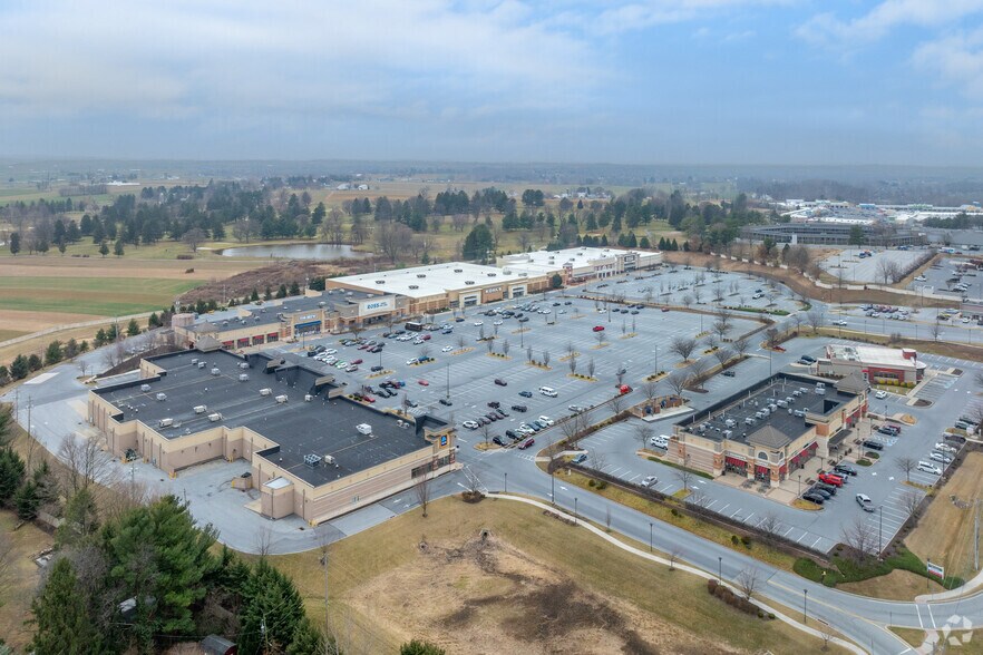 More Photos Of 2350 Lincoln Hwy, Lancaster Unknown For Lease