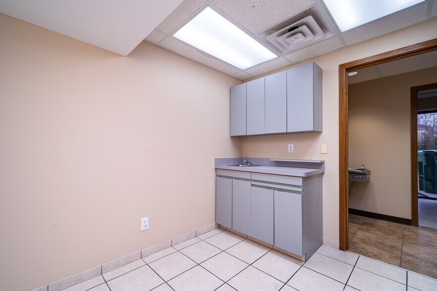 More Photos Of 7345 Far Hills Ave, Dayton Medical For Lease