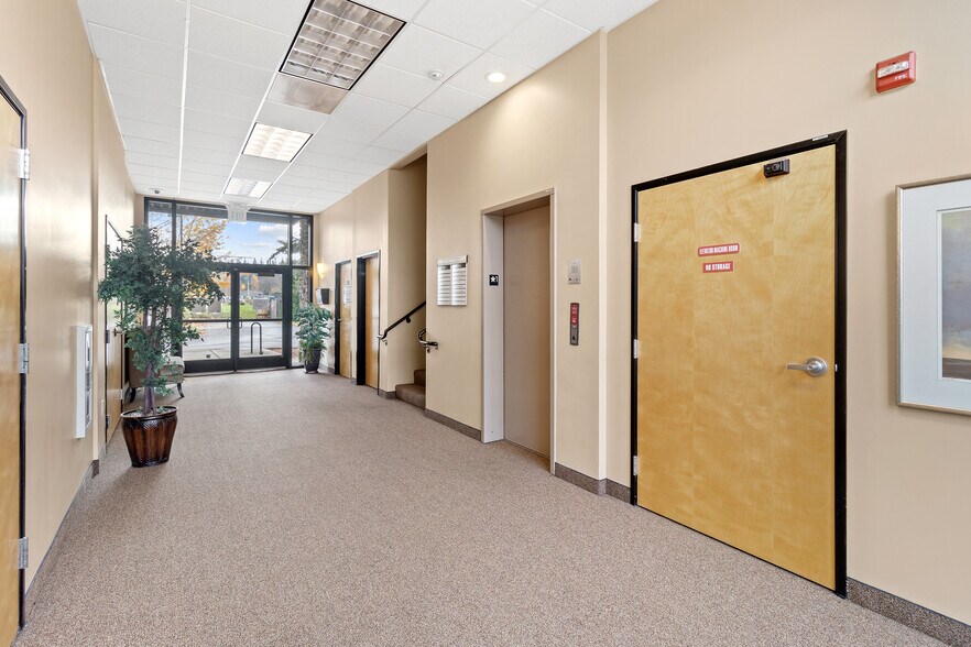 More Photos Of 23424 NE Halsey St, Wood Village Storefront Retail Office For Sale