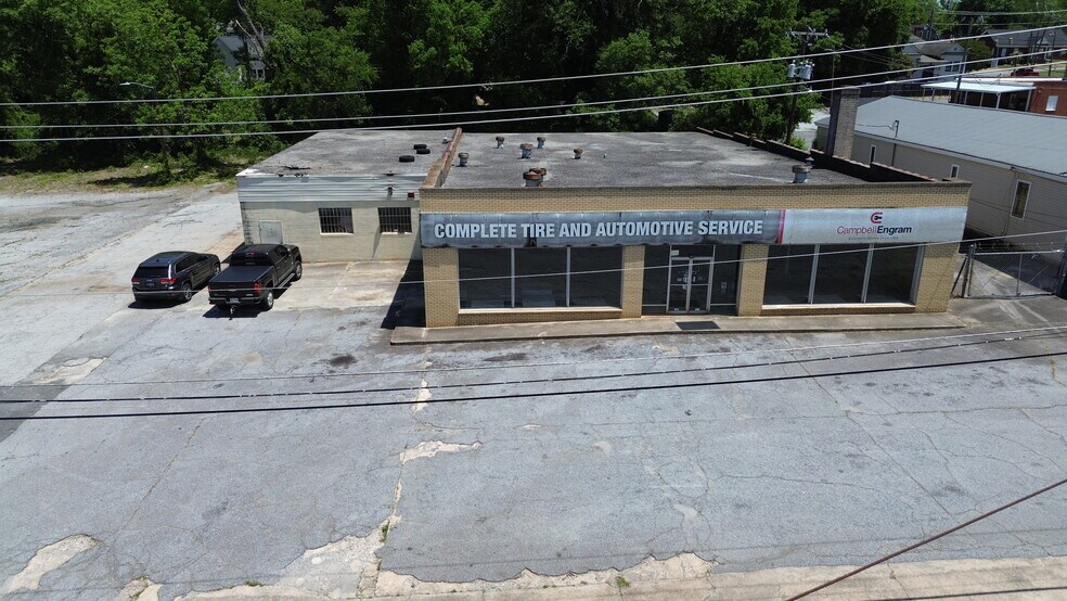 More Photos Of 903 S Main St, Anderson Auto Repair For Sale