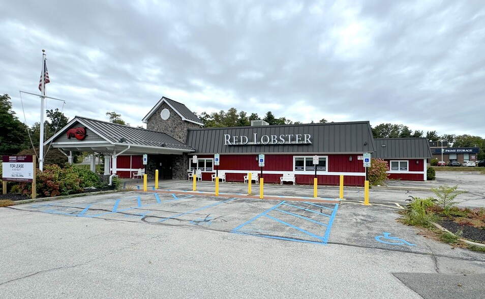 Primary Photo Of 2255 South Rd, Poughkeepsie Restaurant For Lease