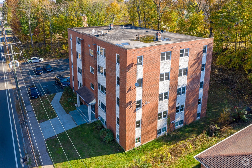 More Photos Of 467 Allen St, New Britain Apartments For Sale