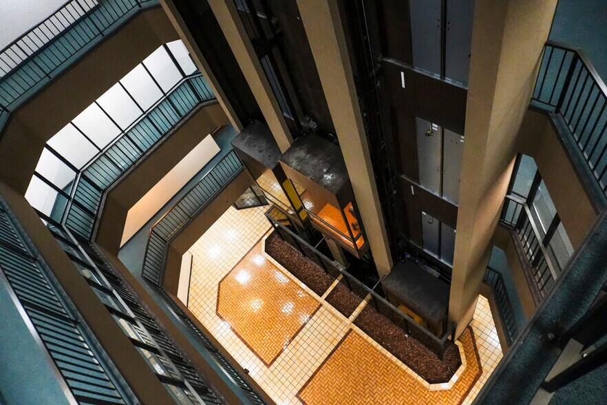 More Photos Of 5155 Flynn Pky, Corpus Christi Office For Lease