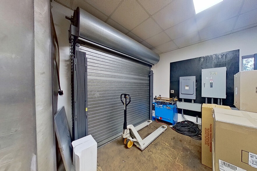 More Photos Of 62 W Inman Ave, Rahway Flex For Lease