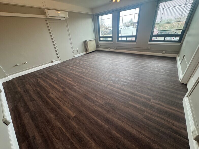 More Photos Of 230 SW 3rd St, Corvallis Office For Lease