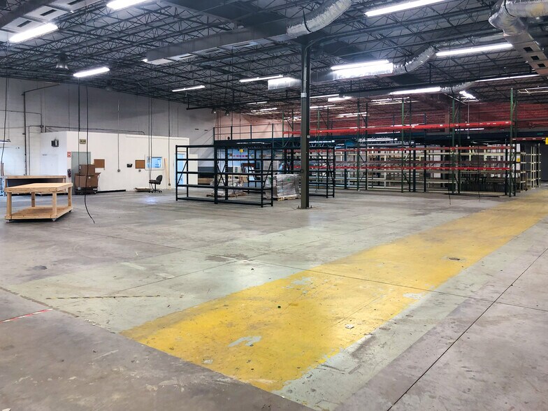 More Photos Of 10045 102nd Ter, Sebastian Light Manufacturing For Sale