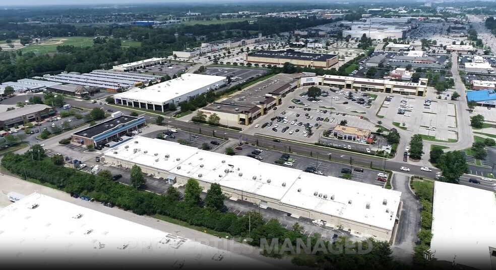 More Photos Of 130 W Tiverton Way, Lexington Unknown For Lease