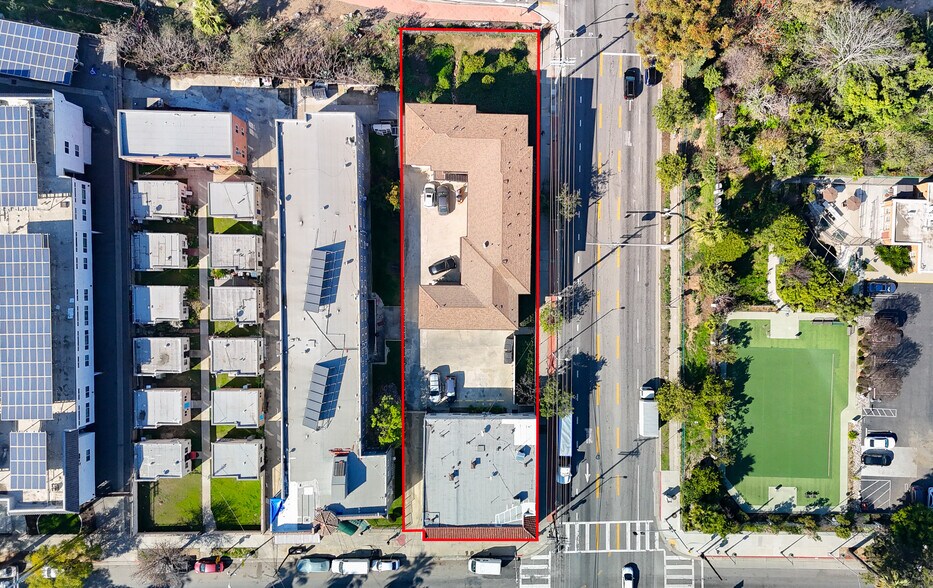 More Photos Of 405 S Boyle Ave, Los Angeles Apartments For Sale