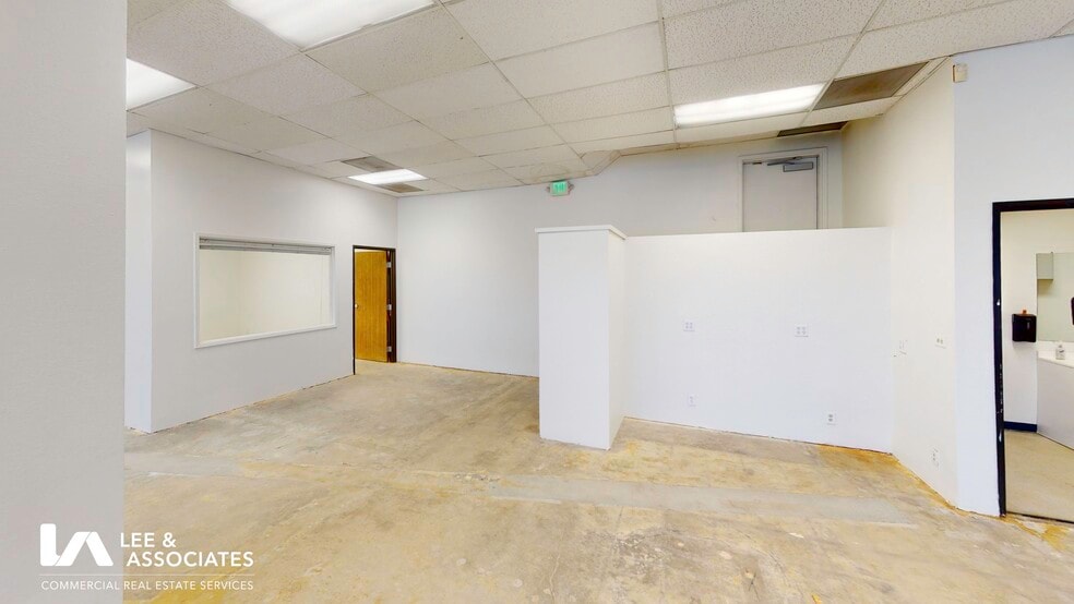 More Photos Of 3832-3850 E Anaheim St, Long Beach Storefront Retail Office For Lease