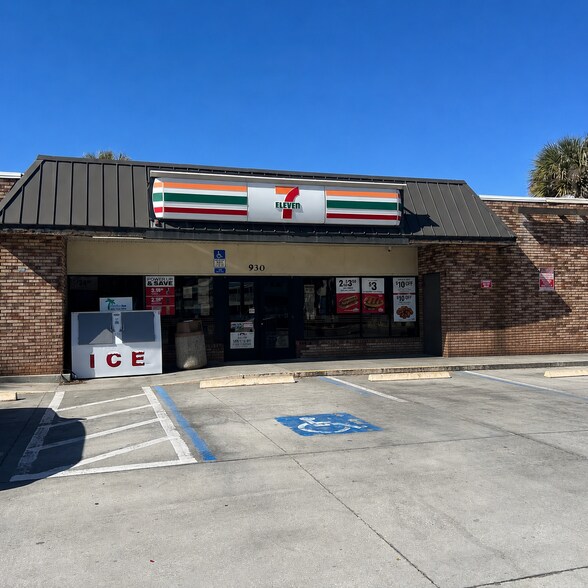 Primary Photo Of 930 S Atlantic Ave, Daytona Beach Convenience Store For Sale