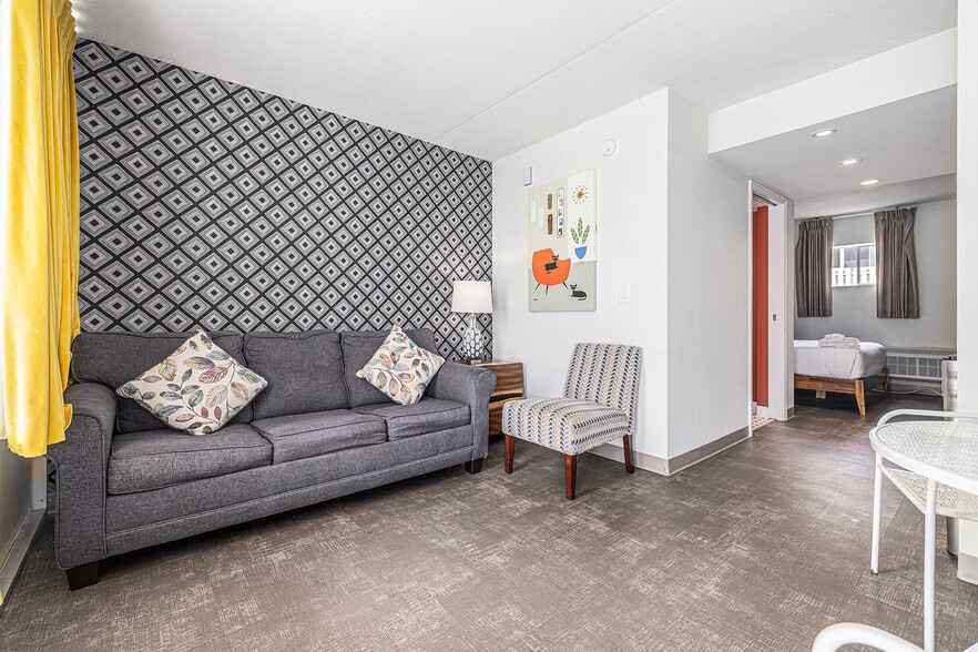 More Photos Of 7501 N Ocean Blvd, Myrtle Beach Hotel For Sale