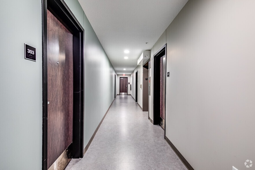 More Photos Of 1975-1977 Marshall Ave, Saint Paul Apartments For Sale