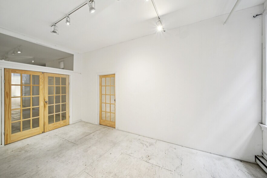 More Photos Of 359 Broadway, New York Office For Lease