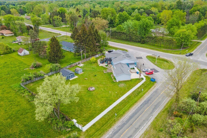 More Photos Of 7010 Frances Rd, Flushing Convenience Store For Sale