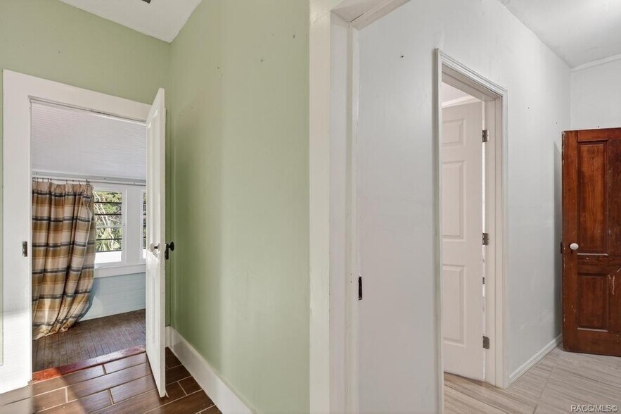 More Photos Of 125 N Main St, Hastings Restaurant For Sale