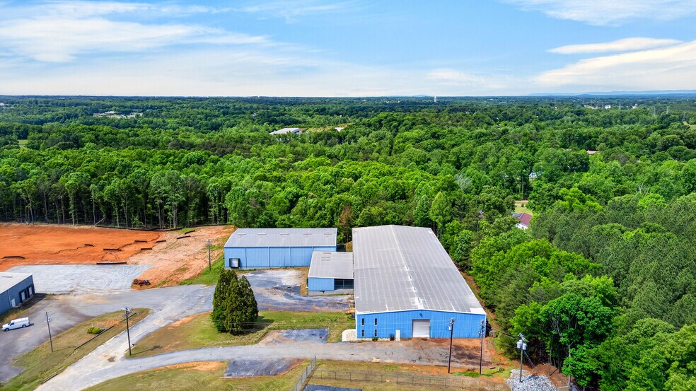 More Photos Of 725 Bryant Rd, Spartanburg Manufacturing For Sale