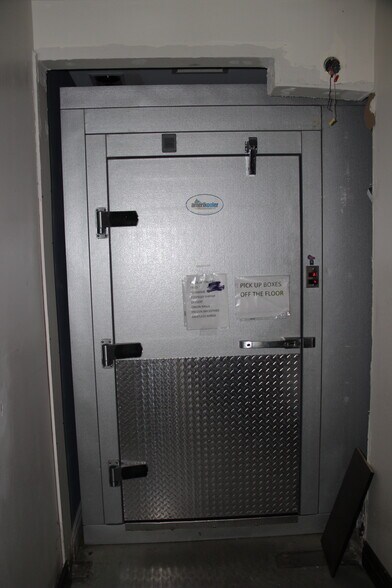 More Photos Of 72 NW 79th St, Miami Restaurant For Sale