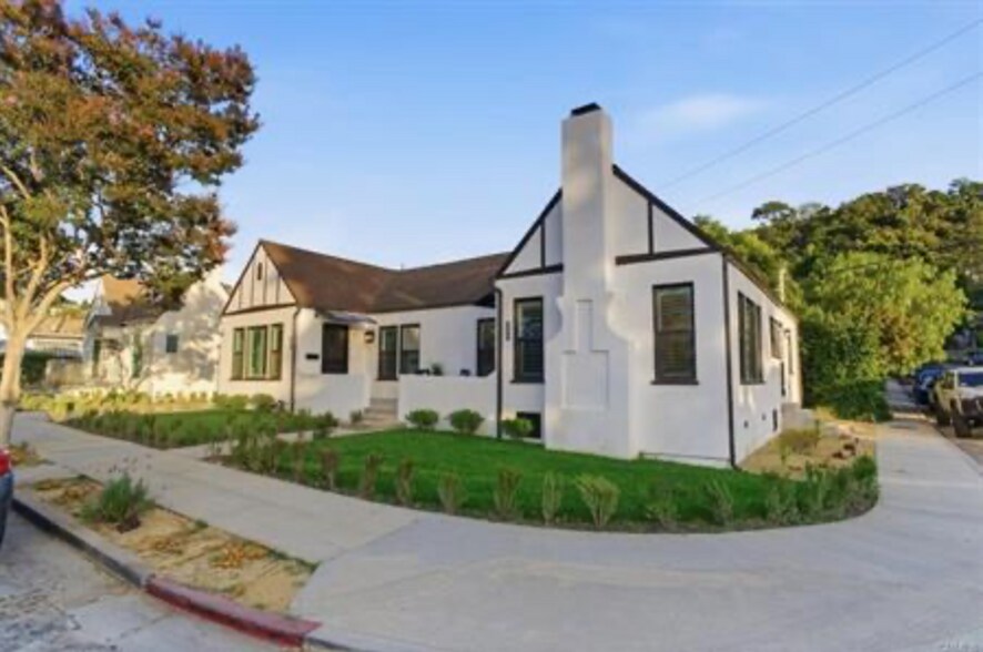 Primary Photo Of 900 Brier Ln, Glendale Apartments For Sale