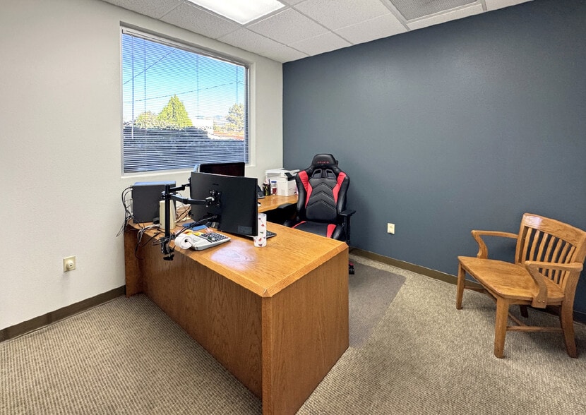 More Photos Of 9201 Montgomery Blvd NE, Albuquerque Office For Sale