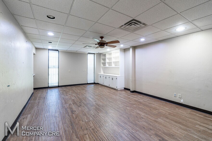 More Photos Of 1635 SE 29th St, Oklahoma City Warehouse For Sale