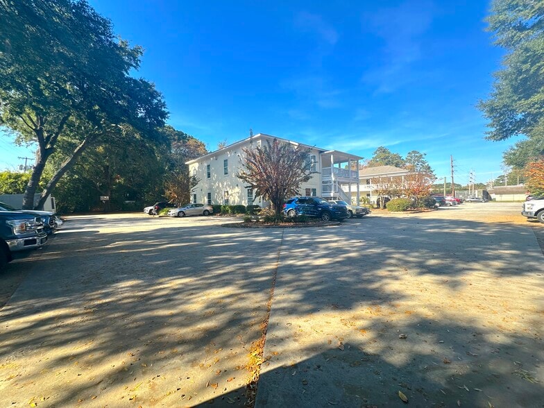 More Photos Of 1149 Cornell Ave, Savannah Medical For Lease