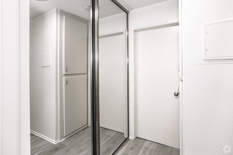 More Photos Of 3415 Linden Ave, Long Beach Apartments For Sale
