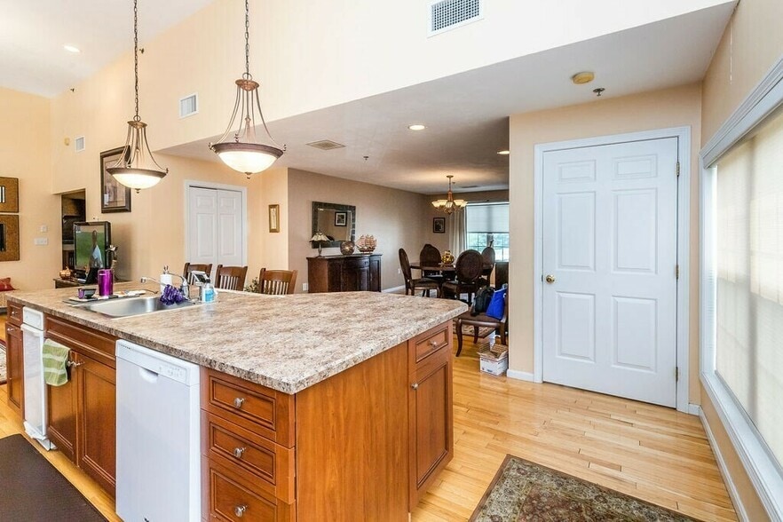 More Photos Of 7 Christy Dr, Brockton Office For Sale