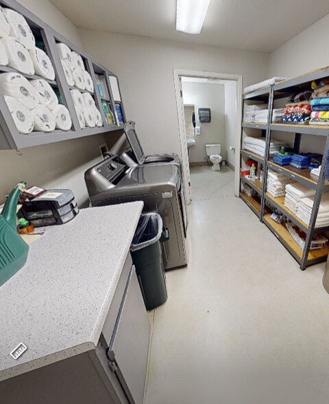 More Photos Of 4202 E Raymond St, Phoenix Service For Sale