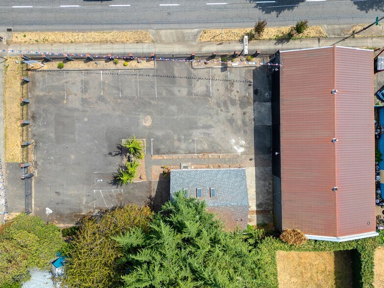 More Photos Of 6931 NE Martin Luther King Jr Blvd, Portland Auto Repair For Sale