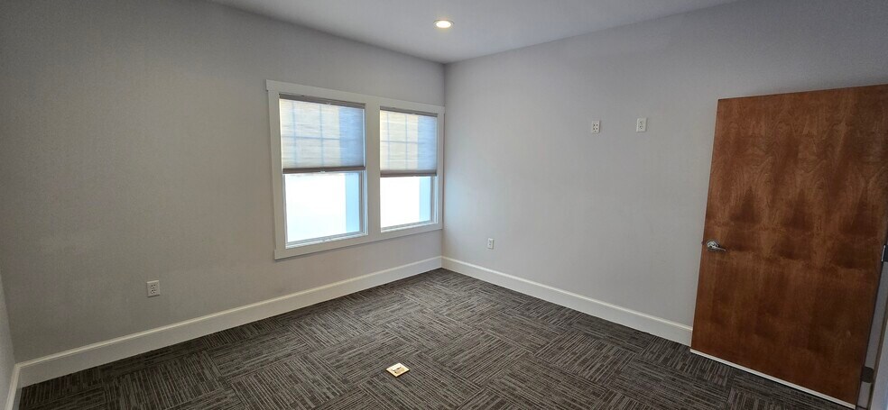 More Photos Of 415 Pennington Ave, Havre De Grace Office For Sale