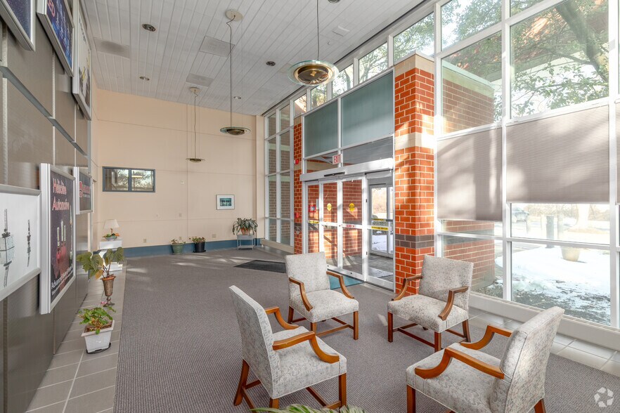 More Photos Of 47 Commerce Dr, Cranbury Light Distribution For Sale