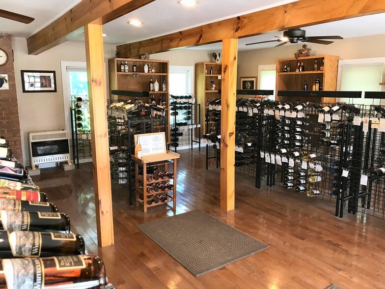 More Photos Of 5059 US Highway 209, Accord Storefront Retail Residential For Sale