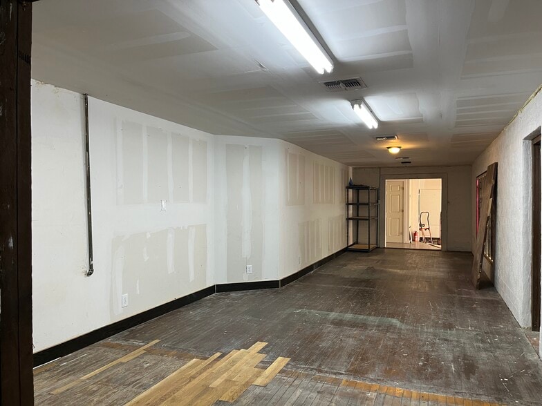 More Photos Of 1100 Austin Hwy, San Antonio Freestanding For Lease