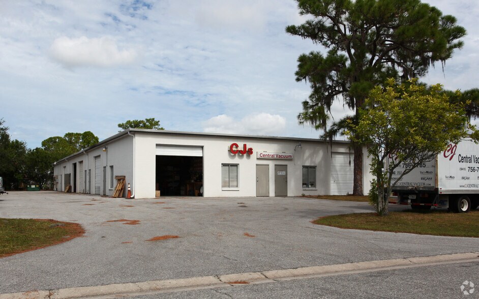 More Photos Of 3015 62nd Ave E, Bradenton Warehouse For Lease