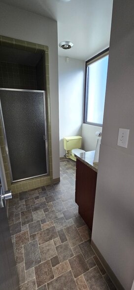 More Photos Of 2550 E Miraloma Way, Anaheim Contractor Storage Yard For Lease