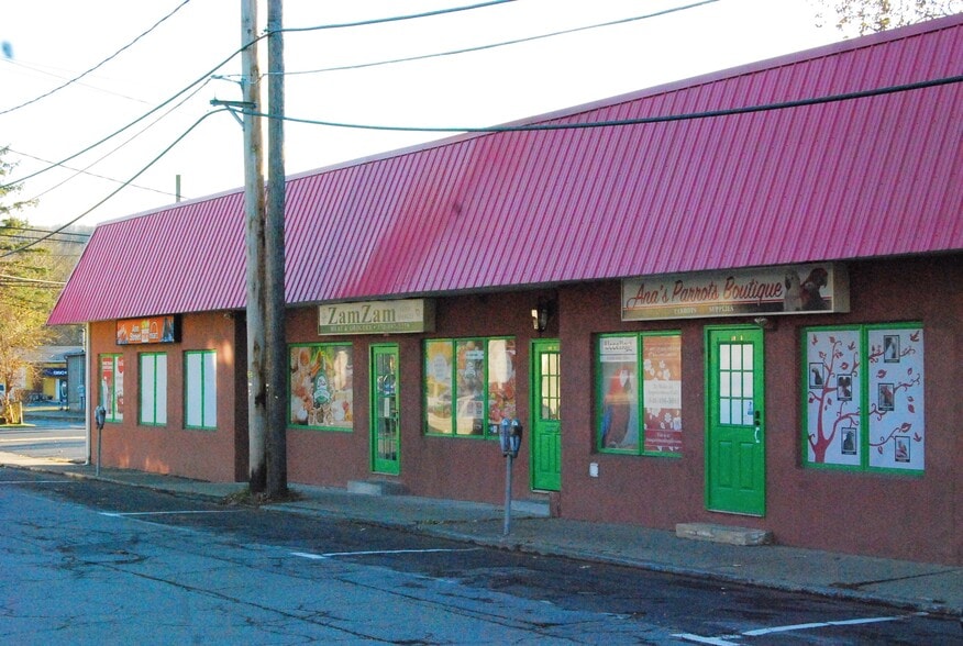 More Photos Of 19 Williams St, Stroudsburg General Retail For Sale