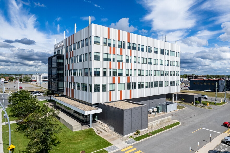 Primary Photo Of 1699 Boul Le Corbusier, Laval Office For Lease