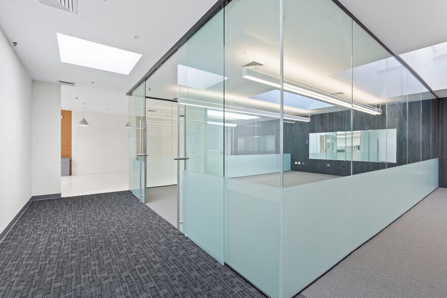 More Photos Of 111 Potrero Ave, San Francisco Office For Lease