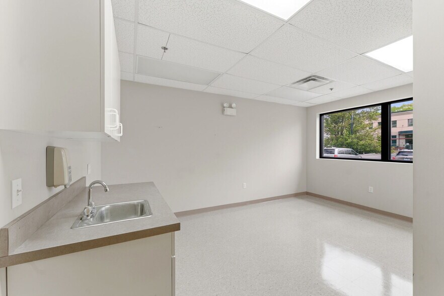 More Photos Of 2138 Mendon Rd, Cumberland Medical For Sale