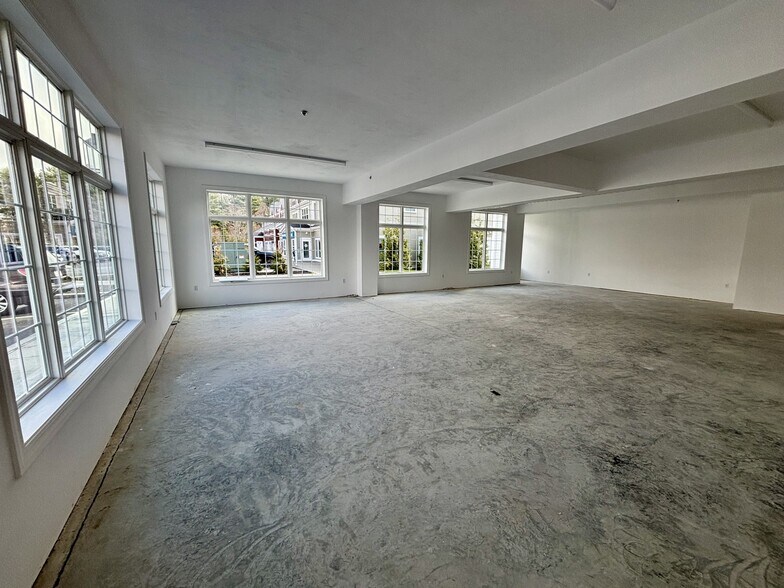 More Photos Of 2 Proprietors Dr, Marshfield General Retail For Lease