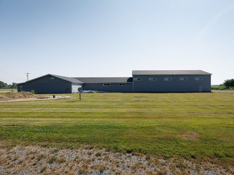 More Photos Of 17612 State Route 3, Watertown Showroom For Sale