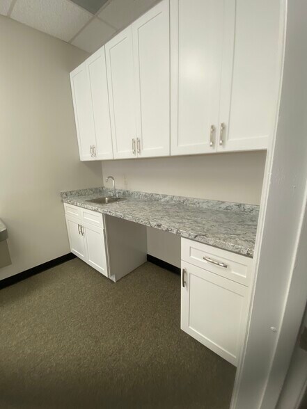 More Photos Of 3811 Tarheel Dr, Raleigh Warehouse For Lease