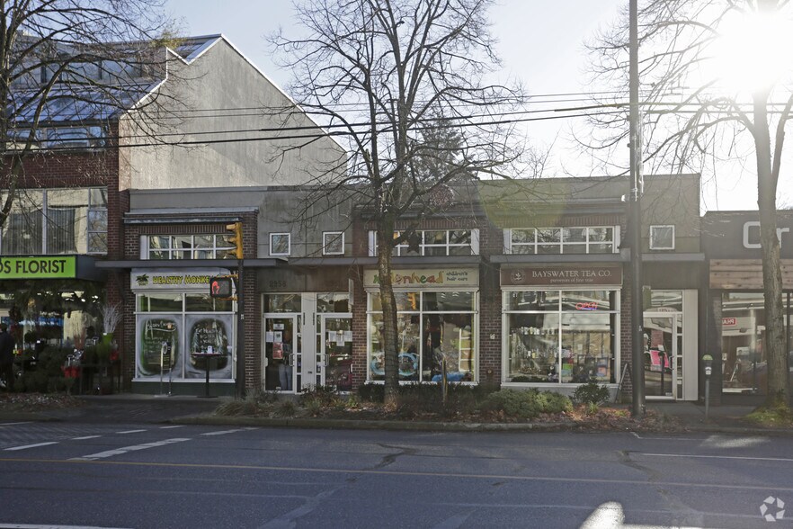 More Photos Of 2958 W Broadway, Vancouver Service Station For Sale