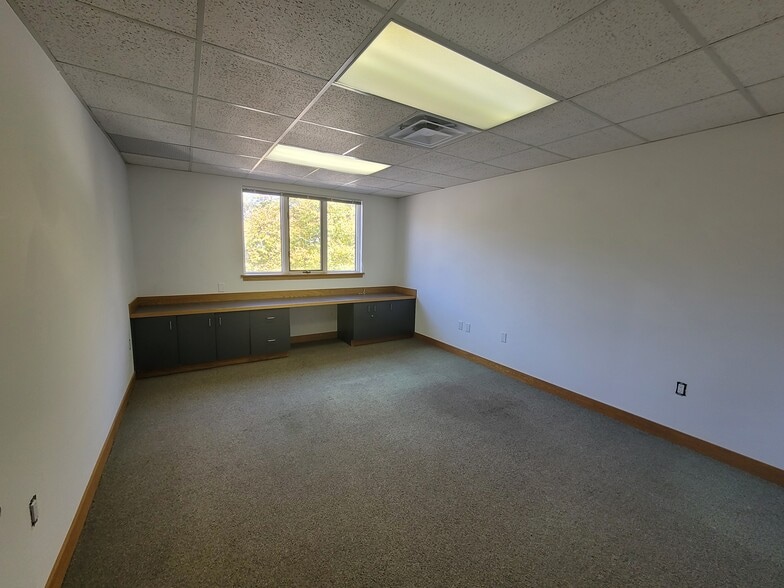 More Photos Of 73 Main St S, Woodbury Storefront Retail Office For Sale