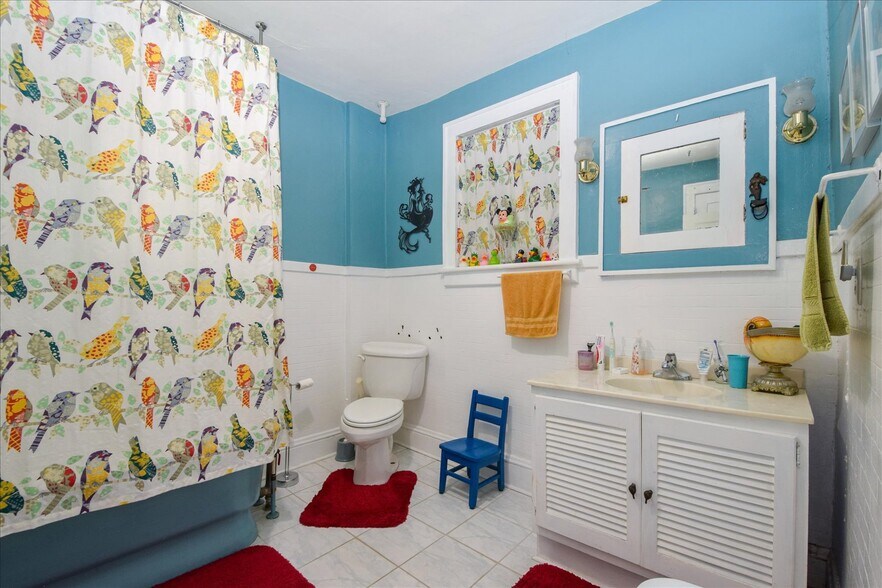 More Photos Of 1911 Memorial Ave SW, Roanoke Office Residential For Sale