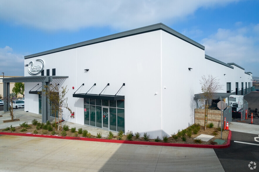 More Photos Of 3578 Benton Rd, Temecula Unknown For Lease