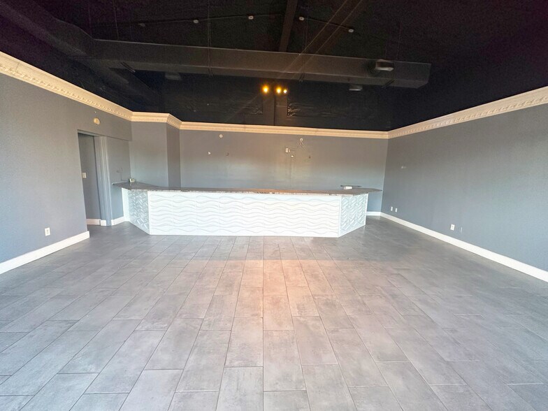 700 Eglin Pky NE, Fort Walton Beach, FL 32547 Freestanding For Sale