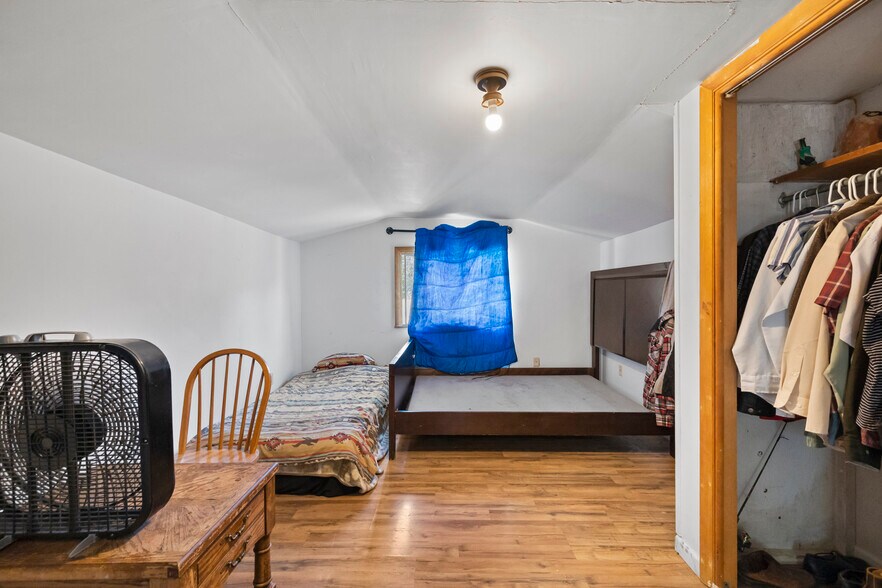 More Photos Of 19750 CA-120, Big Oak Flat Apartments For Sale