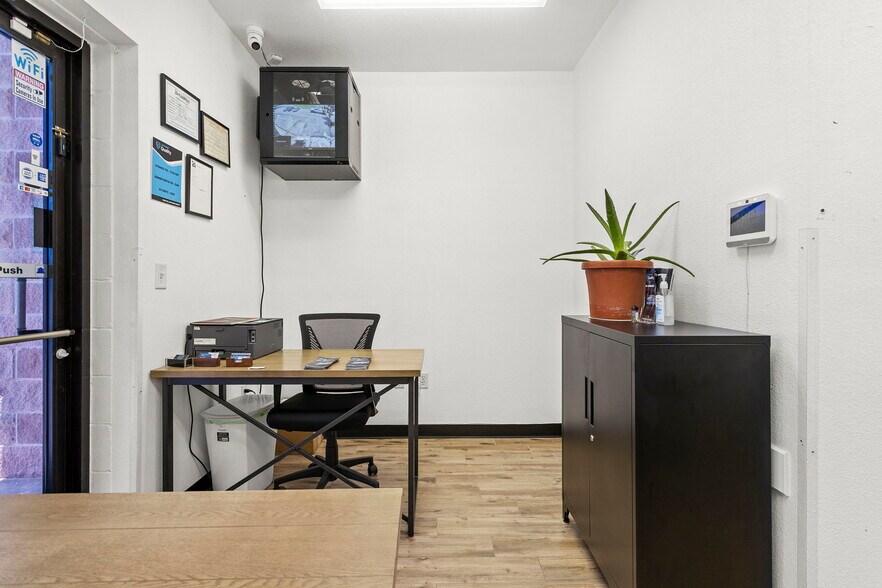 More Photos Of 2316 Pecan St W, Pflugerville Carwash For Sale